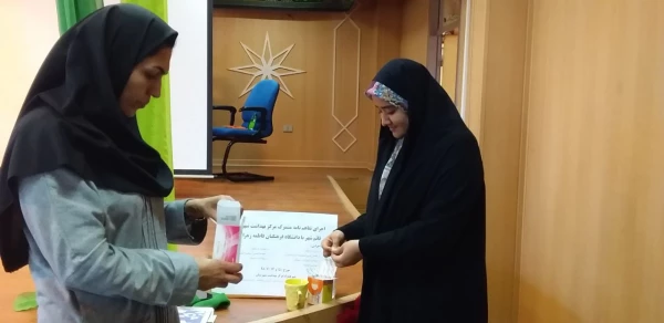 حضور پزشک ومشاور در سرای دانشجویی  3