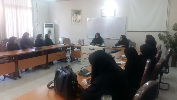 برگزاری نشست تخصصی و توجیهی واحد فرهنگی مرکز  با دبیران کانون ها 3