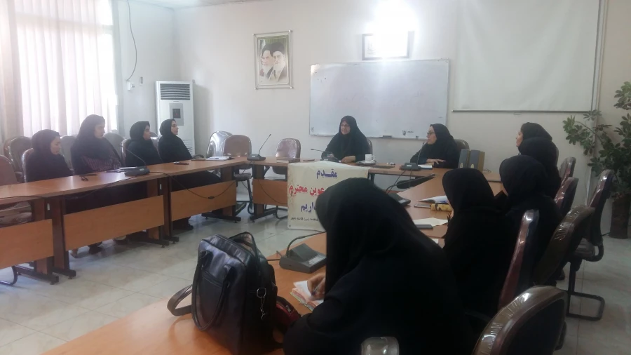 برگزاری نشست تخصصی و توجیهی واحد فرهنگی مرکز  با دبیران کانون ها 3