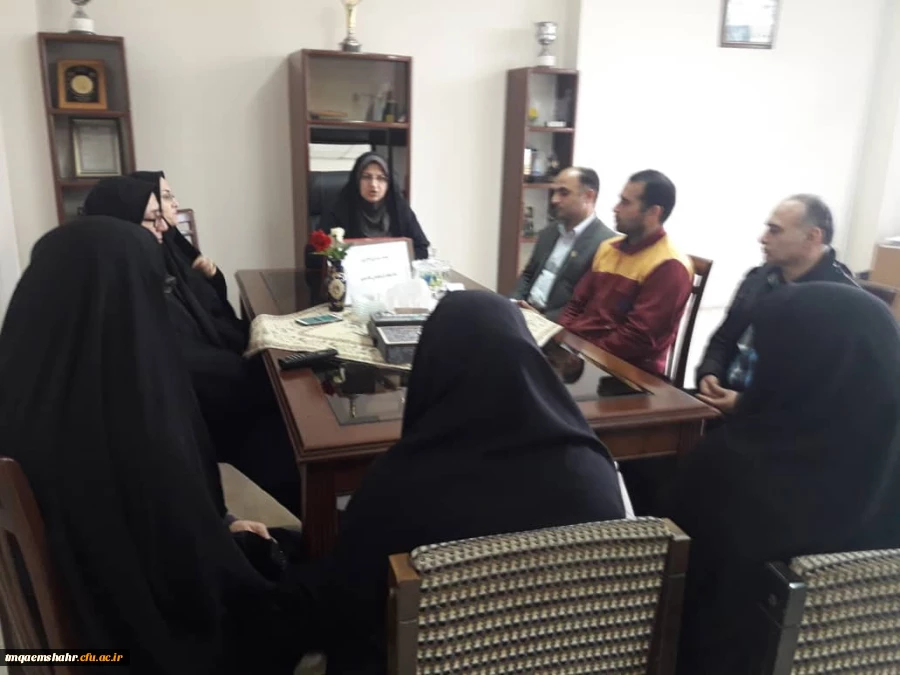 جلسه و نشست خانم دکتر دابوئی رییس مرکز حضرت فاطمه (س) با کارکنان دانشگاه فرهنگیان مرکز قائم شهر 2