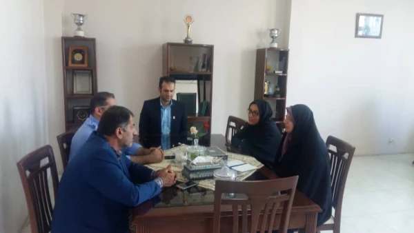 جلسه و نشست خانم دکتر دابوئی رییس مرکز حضرت فاطمه (س) با کارکنان دانشگاه فرهنگیان مرکز قائم شهر 2