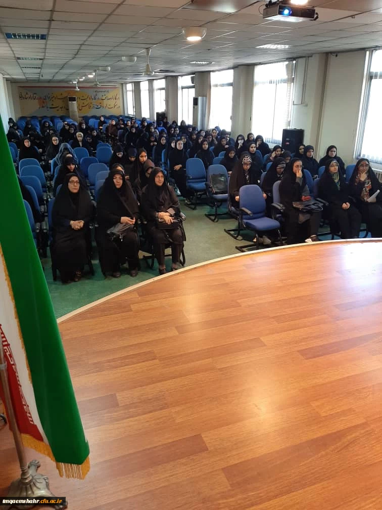 
 بسیج لشکر مخلص خداست که دفتر تشکل آن را همه مجاهدان از اولین تا آخرین امضا نموده اند.
 3