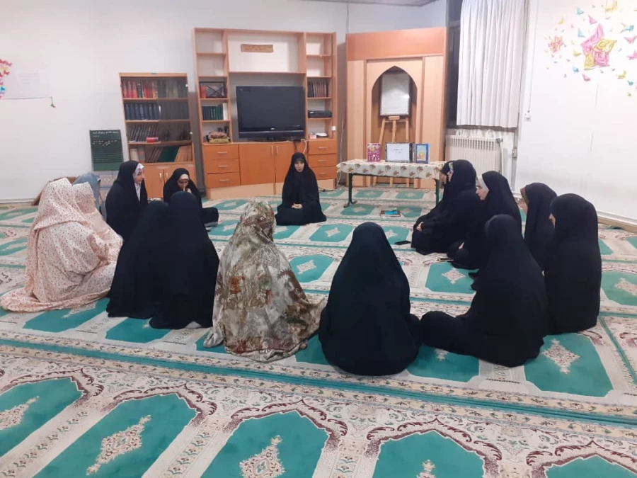 کانون مهدویت تشکلی  است که در راستای زمینه سازی برای ظهور حضرت مهدی (عج) فعالیت می­ نماید. 2