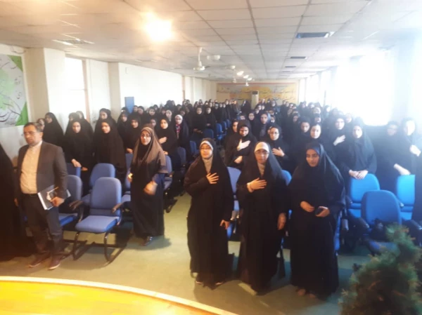 جلسه و نشست صمیمی آقای دکتر خدادادی رییس حراست استان با دانشجو معلمان مرکز آموزش عالی حضرت فاطمه (س) قائم شهر برگزار شد. 2