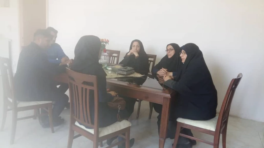 جلسه کارفرما شرکت با کادر آشپزخانه مرکز اموزش عالی حضرت فاطمه (س) قائم شهر برگزار شد . 2