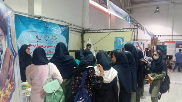 نمایشگاه فن بازار و پژوهش  دانشگاه های فرهنگیان مازندران با سرپرستی مرکز آموزش عالی حضرت فاطمه (س) قائم شهر برگزار شد . 2