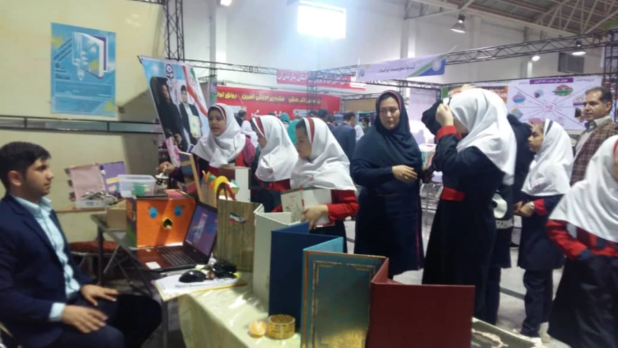 نمایشگاه فن بازار و پژوهش  دانشگاه های فرهنگیان مازندران با سرپرستی مرکز آموزش عالی حضرت فاطمه (س) قائم شهر برگزار شد . 2