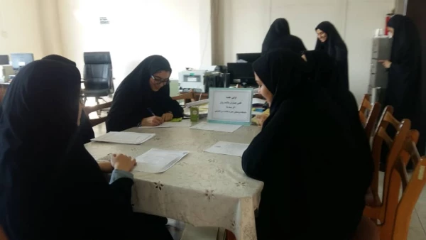 اولین جلسه کانون همیاران سلامت روان مرکز اموزش عالی حضرت فاطمه (س) قائم شهر برگزار شد . 2