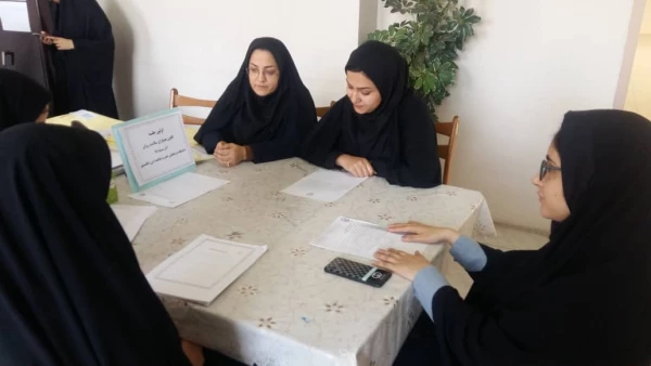 اولین جلسه کانون همیاران سلامت روان مرکز اموزش عالی حضرت فاطمه (س) قائم شهر برگزار شد . 2