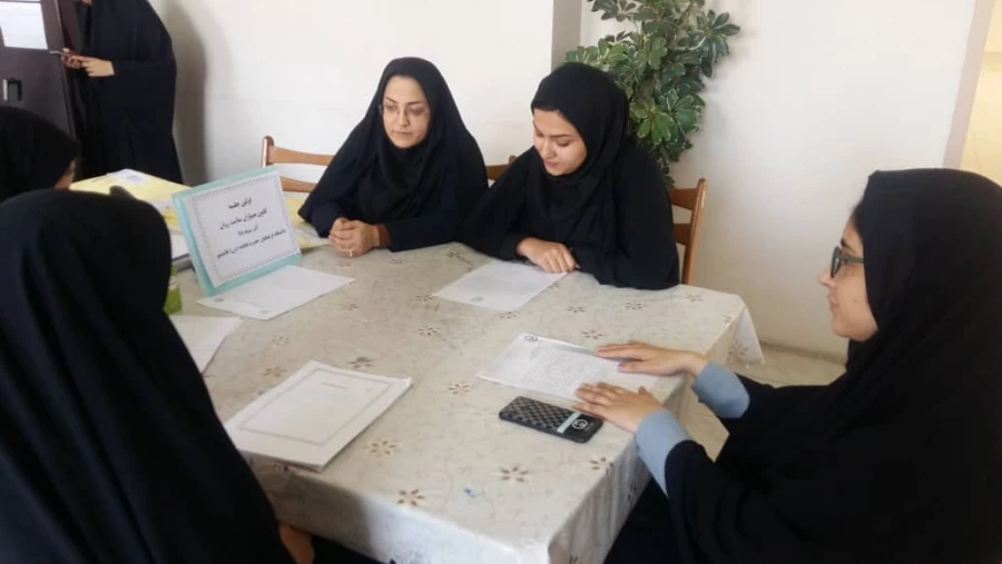 اولین جلسه کانون همیاران سلامت روان مرکز اموزش عالی حضرت فاطمه (س) قائم شهر برگزار شد . 2