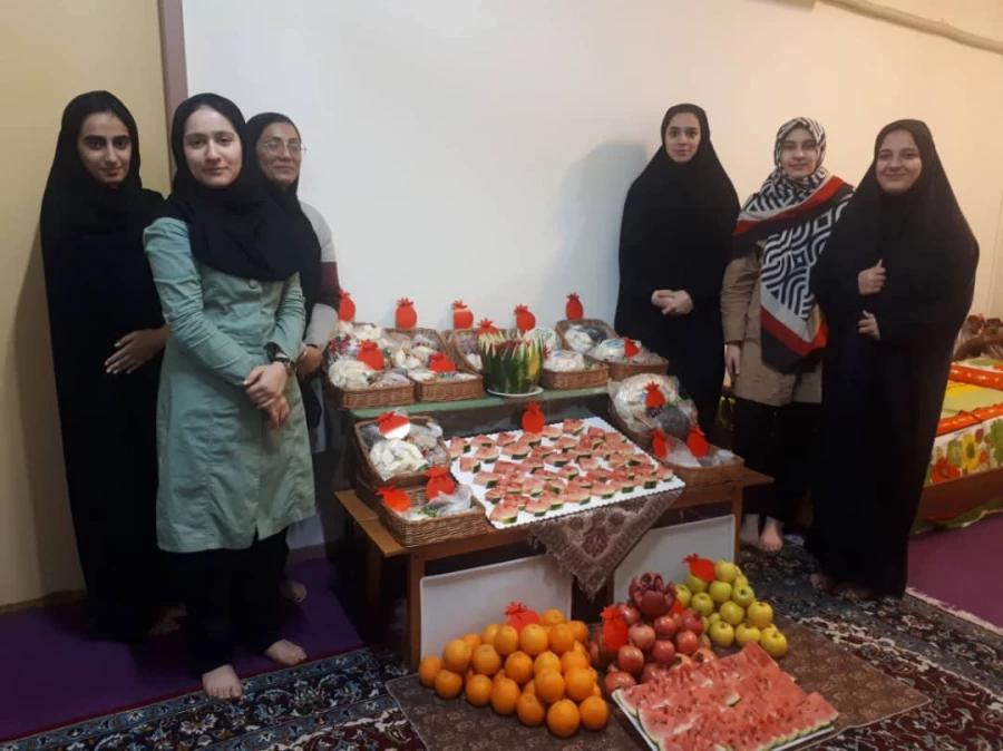 جشن شب یلدا در مرکز اموزش عالی حضرت فاطمه (س) قائم شهر برگزار شد . 2