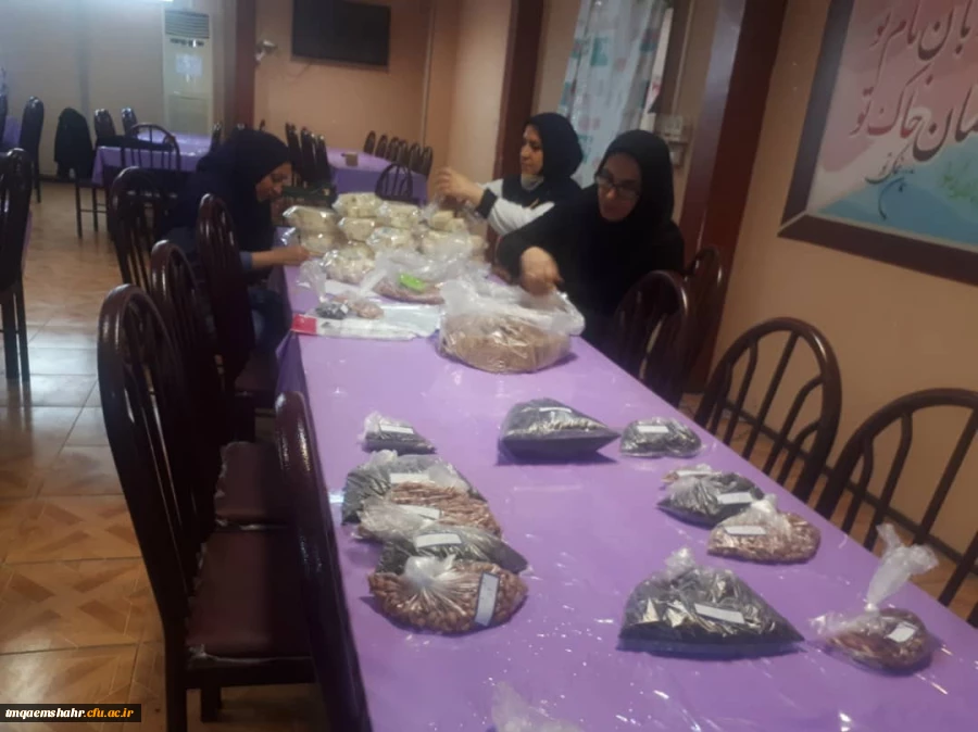 جشن شب یلدا در مرکز اموزش عالی حضرت فاطمه (س) قائم شهر برگزار شد.  2