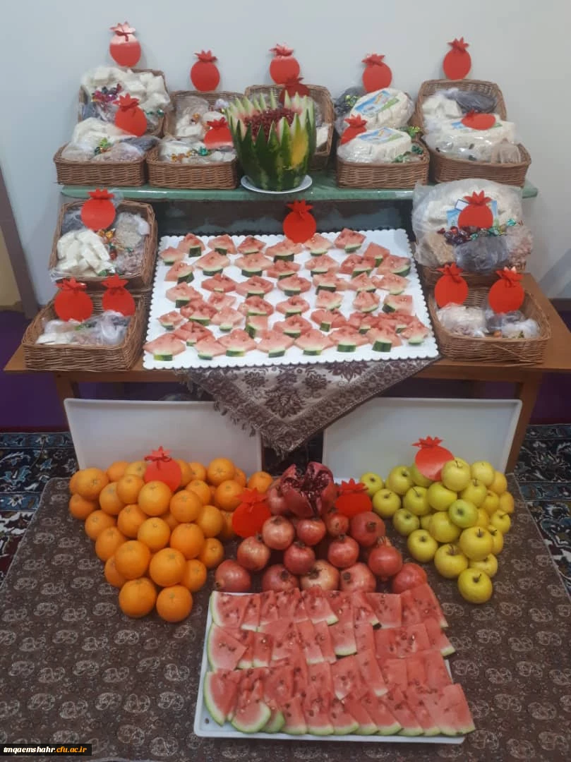 جشن شب یلدا در مرکز اموزش عالی حضرت فاطمه (س) قائم شهر برگزار شد.  2