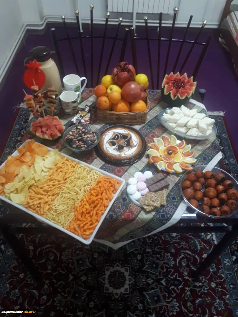 جشن شب یلدا در مرکز اموزش عالی حضرت فاطمه (س) قائم شهر برگزار شد.  2