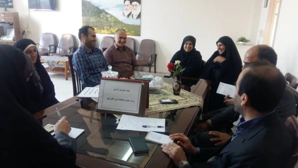 جلسه معارفه اقای دکتر جهانی به عنوان کارشناس مسئول فرهنگی و دانشجویی مرکز اموزش عالی حضرت فاطمه (س) قائم شهر برگزار شد .  2