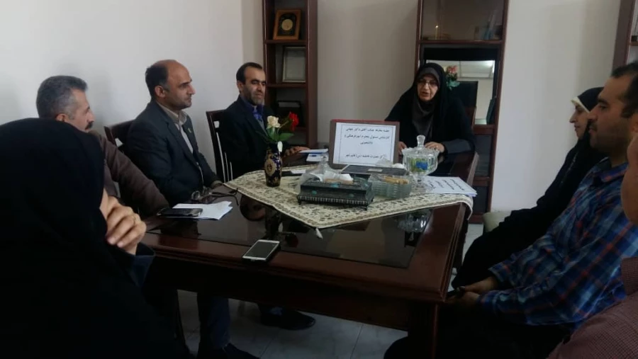 جلسه معارفه اقای دکتر جهانی به عنوان کارشناس مسئول فرهنگی و دانشجویی مرکز اموزش عالی حضرت فاطمه (س) قائم شهر برگزار شد .  2