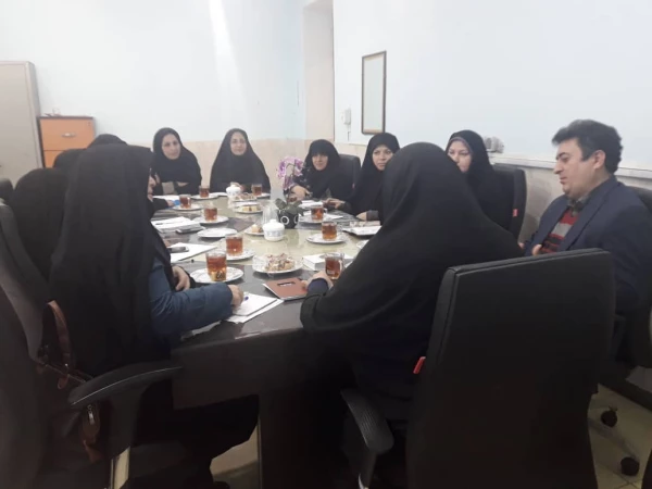 جلسه مشترک پردیس خواهران و دو مرکز تابعه قائم شهر و آمل  برگزار شد . 2