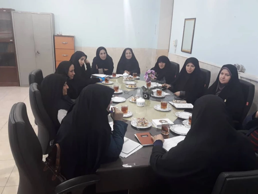 جلسه مشترک پردیس خواهران و دو مرکز تابعه قائم شهر و آمل  برگزار شد . 5