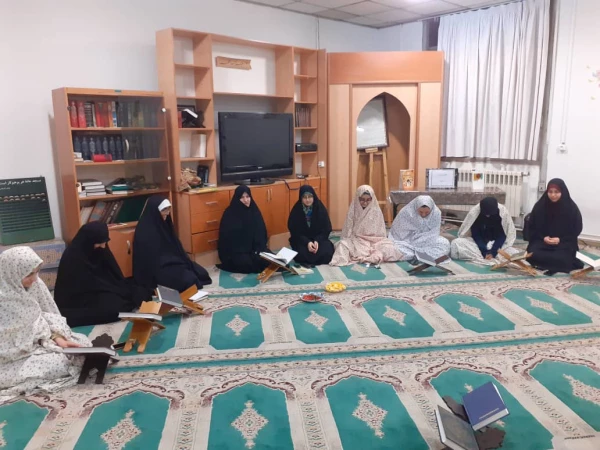 جلسه کانون مهدویت  مرکز حضرت فاطمه (س) قائم شهر برگزار شد . 2