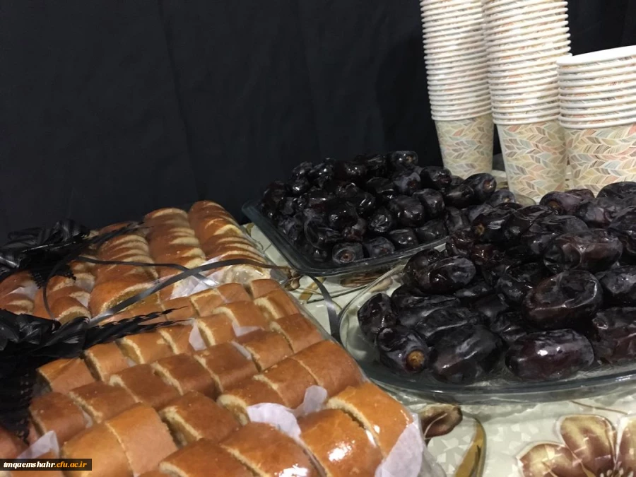 مراسم شهادت حضرت فاطمه (س) با برنامه ریزی هیئت ام البنین مرکز اموزش عالی حضرت فاطه (س) قائم شهر در نماز خانه سرای دانشجویی برگزار شد . 2