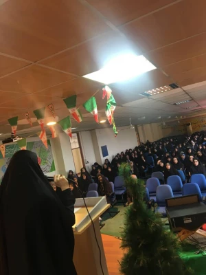 ویژه برنامه  دهه فجر ،جشن پیروزی انفلاب و گرامیداشت چهلمین روز شهادت سردار سلیمانی در مرکز اموزش عالی حضرت فاطمه (س) قائم شهر برگزار شد.  2