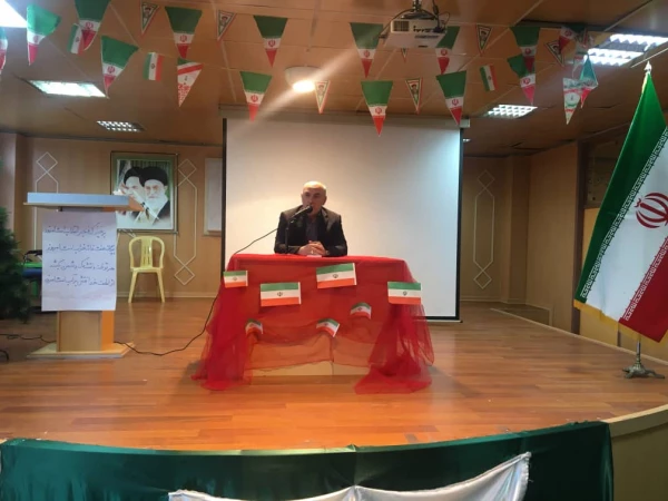 ویژه برنامه  دهه فجر ،جشن پیروزی انقلاب و گرامیداشت چهلمین روز شهادت سردار سلیمانی در مرکز اموزش عالی حضرت فاطمه (س) قائم شهر برگزار شد.  2