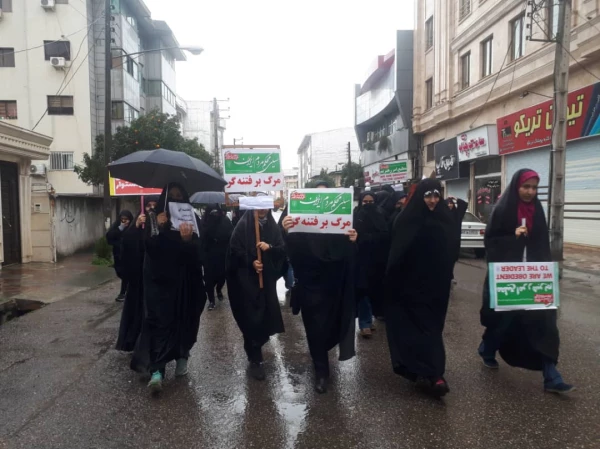 دانشجو معلمان مرکز اموزش عالی حضرت فاطمه (س ) قائم شهر همزمان با سایر هموطنان در راهپیمائی باشکوه 22 بهمن حضور پیدا کرده و با ارمان های مقدس امام خمینی (ره ) و رهبر معظم انقلاب تجدید میثاق نمودند .  2