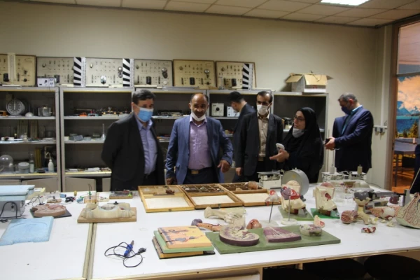 بازدید رئیس دانشگاه فرهنگیان کشور از مرکز حضرت فاطمه (س)قایمشهر 2