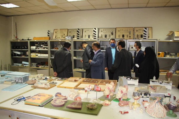 بازدید رئیس دانشگاه فرهنگیان کشور از مرکز حضرت فاطمه (س)قایمشهر 2