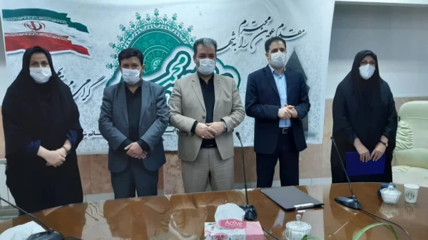 انتخاب خانم دکتر دابویی رئیس مرکز حضرت فاطمه (س) قائشهر به عنوان مدیر نمونه شهرستان 2